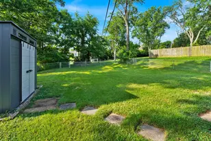 283 Ramsey Ln, Ballwin, MO 63021 - Photo 18