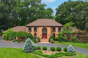 265 S Graeser Rd, Creve Coeur, MO 63141 - Photo 1