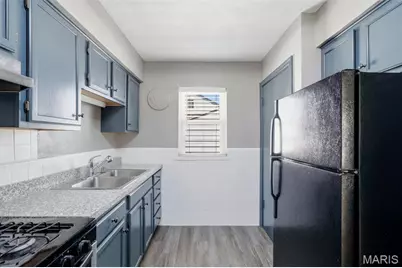7008 Motte Street, Saint Louis, MO 63121 - Photo 10