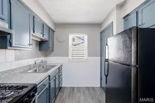 7008 Motte St, Saint Louis, MO 63121 - Photo 10