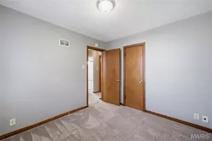 7008 Motte St, Saint Louis, MO 63121 - Photo 14