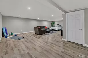 15 Glen Creek Ln, Ladue, MO 63124 - Photo 24