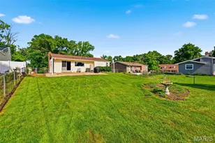 254 Village Mead Dr, Ballwin, MO 63021 - Photo 42