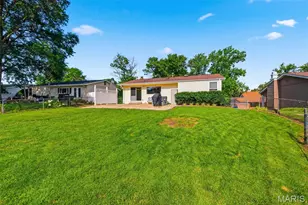 254 Village Mead Dr, Ballwin, MO 63021 - Photo 46