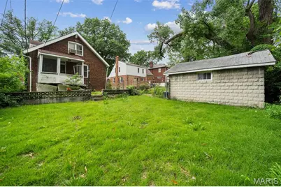 7027 Camden Court, University City, MO 63130 - Photo 6