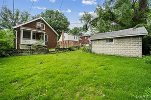 7027 Camden Ct, University City, MO 63130 - Photo 6