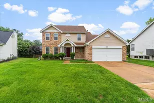 208 Kylewood Ct, Ballwin, MO 63021 - Photo 2