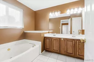 208 Kylewood Ct, Ballwin, MO 63021 - Photo 34