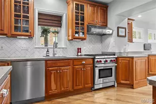 6605 Waterman Ave, University City, MO 63130 - Photo 10