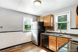 7032 Theodore Ave, Saint Louis, MO 63136 - Photo 10