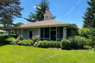 10381 Oxford Hill Dr, Saint Louis, MO 63146 - Photo 22