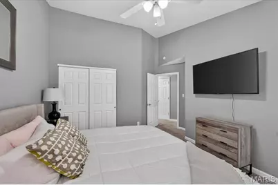 407 W Jefferson Avenue, Kirkwood, MO 63122 - Photo 18