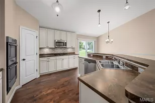 5366 Lakepath Way, Eureka, MO 63025 - Photo 10