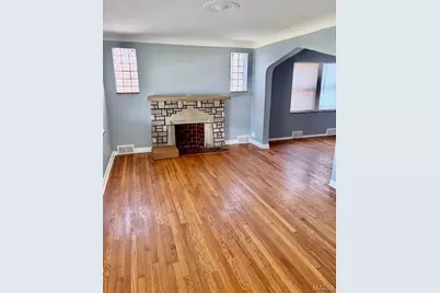 8636 Riverview Boulevard, Saint Louis, MO 63147 - Photo 4