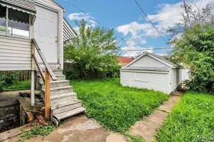 8636 Riverview Blvd, Saint Louis, MO 63147 - Photo 18