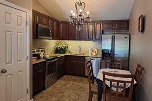 16518 Victoria Crossing Dr, Wildwood, MO 63040 - Photo 4