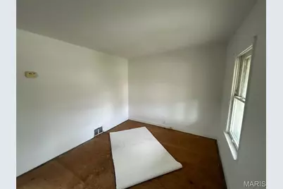 8527 Kempland Place, Saint Louis, MO 63132 - Photo 2
