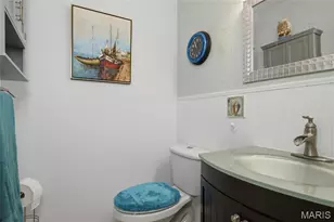 844 Alley St, Bourbon, MO 65441 - Photo 14