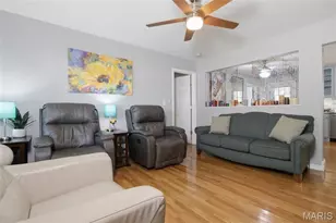 844 Alley St, Bourbon, MO 65441 - Photo 4