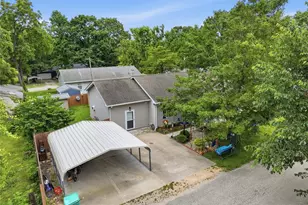 844 Alley St, Bourbon, MO 65441 - Photo 32