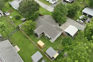 844 Alley St, Bourbon, MO 65441 - Photo 38