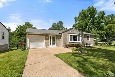 9217 Hallock Drive, Affton, MO 63123 - Photo 4