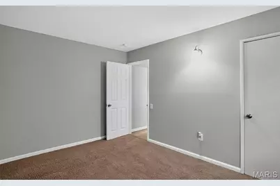 2560 Suffolk Place, Florissant, MO 63033 - Photo 10