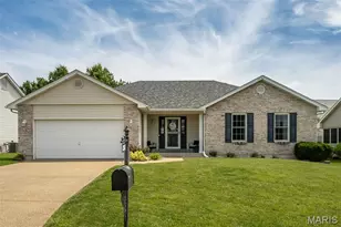 2358 Hidden Deer Dr, O'Fallon, MO 63368 - Photo 44