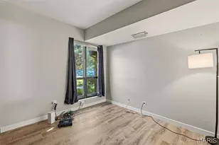 1044 Humber Cir, Mehlville, MO 63129 - Photo 8