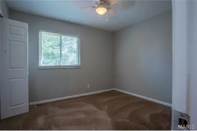534 Coach Light Lane, Hazelwood, MO 63042 - Photo 32