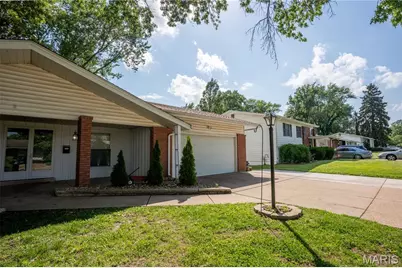 534 Coach Light Lane, Hazelwood, MO 63042 - Photo 10