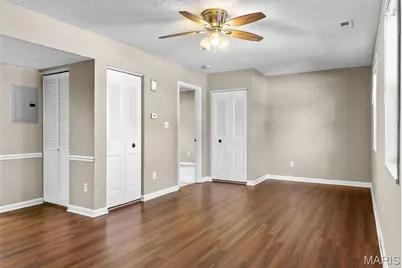 1426 Thrush Place, Saint Louis, MO 63144 - Photo 4
