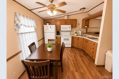 588 Little Mockingbird Lane, Saint Clair, MO 63077 - Photo 8