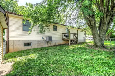 1 Towers Lane, Saint Charles, MO 63304 - Photo 34
