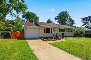 3 Mullanphy Ct, Florissant, MO 63031 - Photo 2