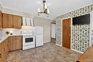 1323 S 5th St, De Soto, MO 63020 - Photo 10