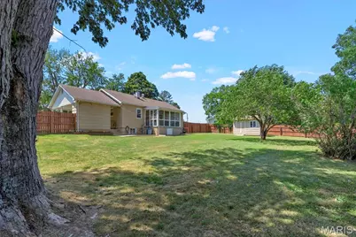 1323 S 5th Street, De Soto, MO 63020 - Photo 4