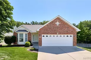 122 Westgate Dr, Saint Peters, MO 63376 - Photo 1