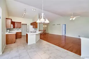 122 Westgate Dr, Saint Peters, MO 63376 - Photo 12