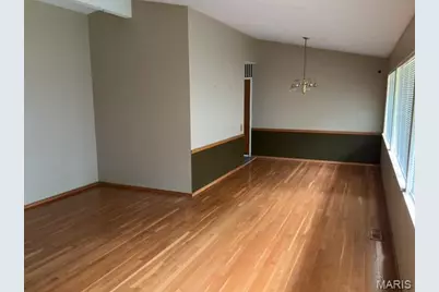 1665 Turf Lane, Florissant, MO 63033 - Photo 2
