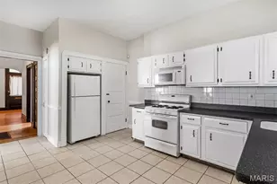 6567 Fyler Ave, Saint Louis, MO 63139 - Photo 14