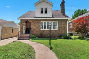 7448 Hillsdale Dr, Saint Louis, MO 63121 - Photo 1
