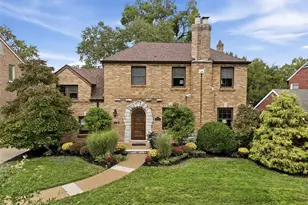 7119 Cambridge Ave, University City, MO 63130 - Photo 1