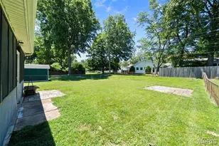 2431 Wesington Dr, Maryland Heights, MO 63043 - Photo 24