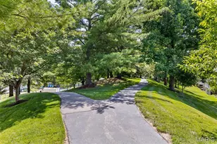16816 Chesterfield Bluffs Cir, Chesterfield, MO 63005 - Photo 46