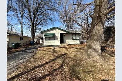 275 Williams Boulevard, Saint Louis, MO 63135 - Photo 1