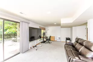 123 Brookside Ct, Saint Louis, MO 63146 - Photo 10