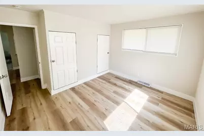 9839 Lawnview Drive, Moline Acres, MO 63136 - Photo 10