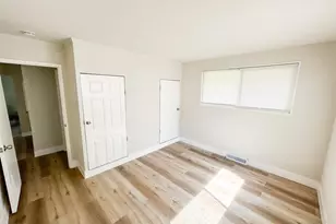 9839 Lawnview Dr, Moline Acres, MO 63136 - Photo 10