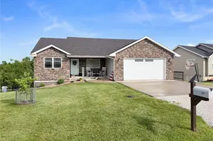 5687 Clear Creek Rd, Hannibal, MO 63401 - Photo 1